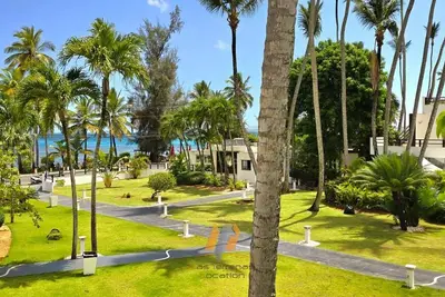 Image de Apt Standing avec Terrasse Vue mer - 2 Ch A/C -  20m plage - piscines - Wifi
