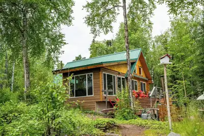 Image de Lake Log Cabin with Wood-fired Hot Tub
