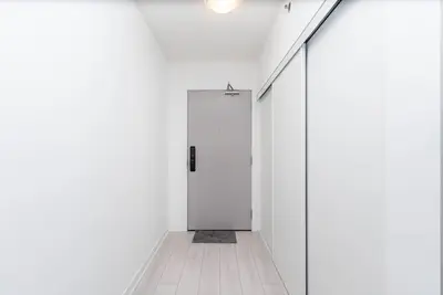 Image de Burlington's Newest, Most-Amenity Rich Building