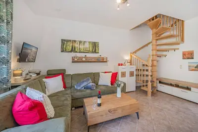 Image de Dhh Emil - Modern semi-detached house with terrace and garden furniture