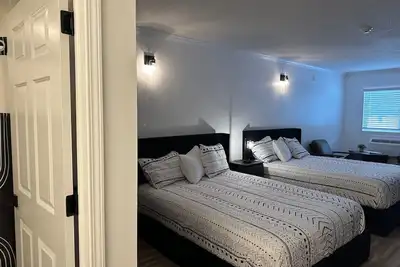 Newly Renovated! Cozy 1-bedroom condo with fireplace at Shanty Creek Resort