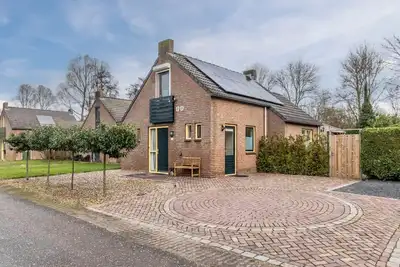 Image de Fijne, Luxe en Sfeervolle Recreatiewoning De Eewijkse Hoeve