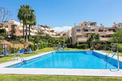 Image de Schöne Eckwohnung mit Drei Schlafzimmern in El Manantial, Elviria, Spania