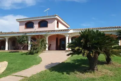 Image de Villa con piscina a 12 min dalle spiaggie bianche e mare cristallino di costarei
