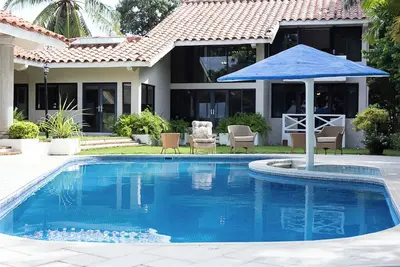 Gorgeous 5 bedroom Villa with Beach front and Private Pool