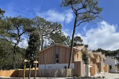 Image de Villa neuve à deux pas de la plage sud Lacanau, idéale pour 2 familles!