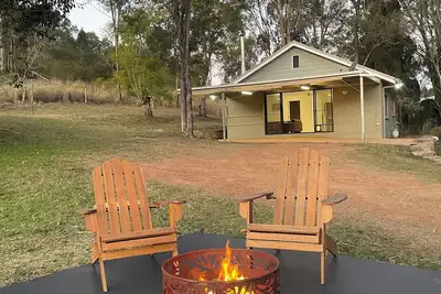 Image de Charming 2-bedroom farm stay cottage in Murphys Creek