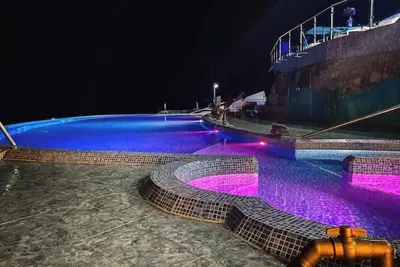 Image de Nuevo hotel-villa frente mar 8\n\n