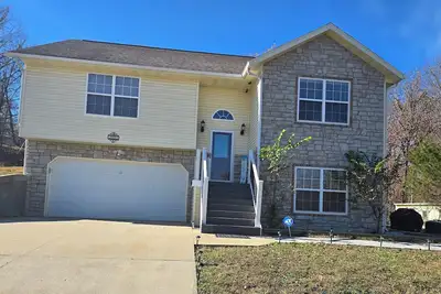 Image de Fort Wood Retreat in Saint Robert Mo