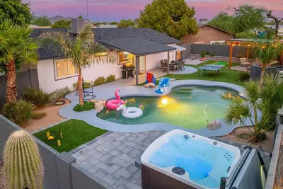 Image de Heated Pool~Hot Tub~Ping Pong~King Bed~Yard Games