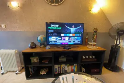 Image de « Location particulier et Entreprise ». 3 Chambres et lit canapé appoint.