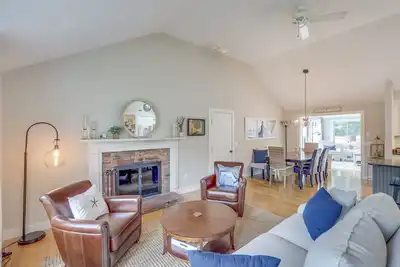 Image de Coastal Cape Cod 3 bedroom close to the beach, bike path & ponds!