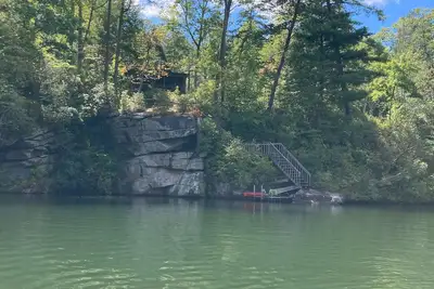 Image de Lakefront A-Frame steps from Tallulah Gorge and 90 minute drive from Atlanta