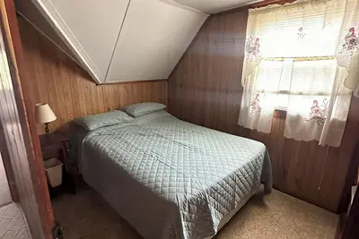 Image de Charming 3-bedroom Waterfront cabin on the St. Lawrence River!