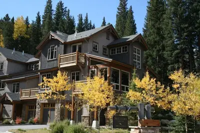 Image de Gorgeous Settler's 2br townhome in East Keystone w/ shared pool & clubhouse
