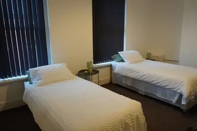 Image de Spacious two-bedroom flat 400yards from Anfield Stadium. . \n