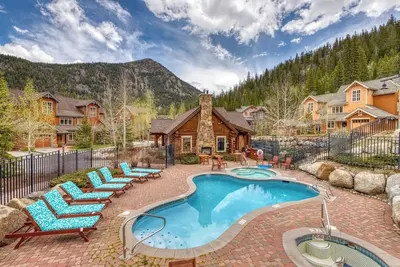 Image de Cozy 2br Settler's in East Keystone by shuttle route w/ pool, hot tub & rec room