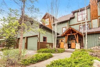 Image de Seasons 3br Th next to Keystone Lake w/ free shuttle to slopes and hot tub!