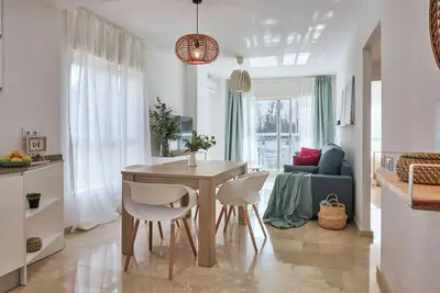 Image de Bright Sunny Albir Beach Apartment with Ac, WiFi, and parking