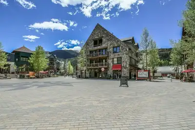 Ski town at 3br Black Bear - 50 yards to gondola w/ shared pool & hot tubs!