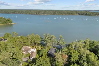 Image de Luxury Oceanfront Freeport Estate