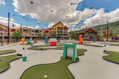 Image de Dakota retreat in River Run Village w/ pool, hot tub & balcony - walk to lifts!