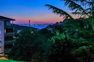 Image de Çengelköy'de Boğaz Manzaralı Isıtmalı Kapalı Havuzlu Villa