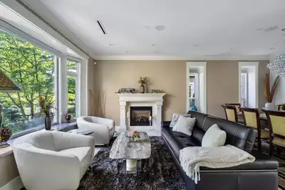 Image de Luxurious Multi-Fam Home 10 Mins to Downtown