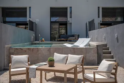 Image de Nature's Den four Luxury Suites package