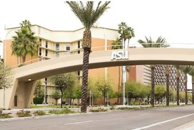 Image de Modern, stylish condo in Sun Devil Country\n