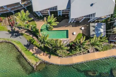 Image de Welcome to your coastal retreat at Sunrise Cove!