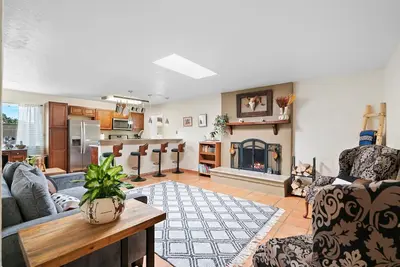 Image de Welcome to Casa de Ladrillos - No House guests without prior approval from host.