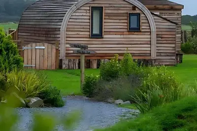 Image de The Galloway Steading-The Hedgehogs Hideout Family cabin with Hot Tub