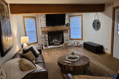 Image de Lakehouse on Majestic Lac St Pierre