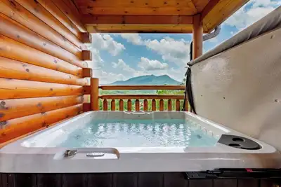 Image de *Gorgeous 4bd Lodge w/ Pool! Hot Tub + Theater! *