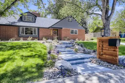 Cozy Golden Estate
