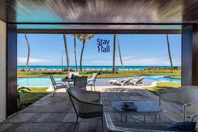 Image de Front Row Bungalow at Seaside of Natural Pools