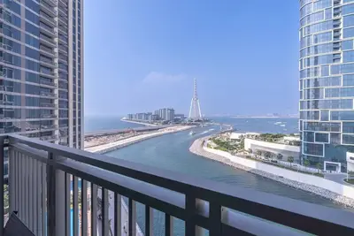 Image de Bright 2-Bedroom Apartment with Stunning Views at 5242 Tower, Dubai Marina