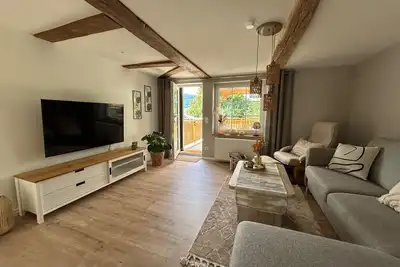 Image de Cozy vacation apartment with large terrace directly on the Weser