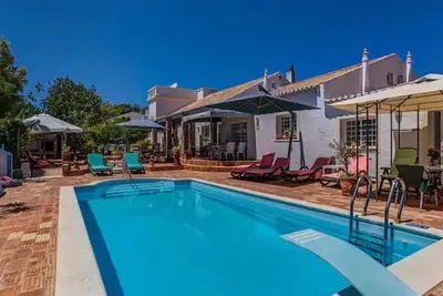 Image de Girassol Apartment in Quinta Velha by LovelyStay