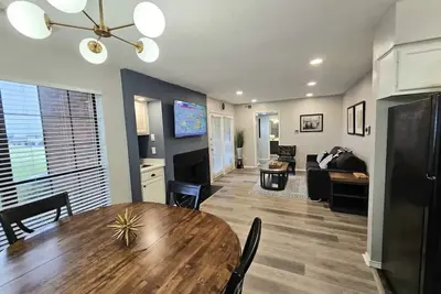 Image de Lake Hubbard, Modern and spacious