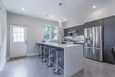 Image de Luxury Suite - Close to Center City