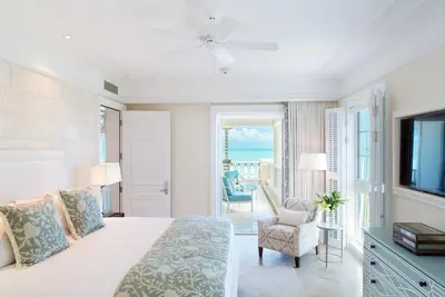 Image de Junior Suite Haven with Pool View, Surrounded by Beauty, Snorkeling Access
