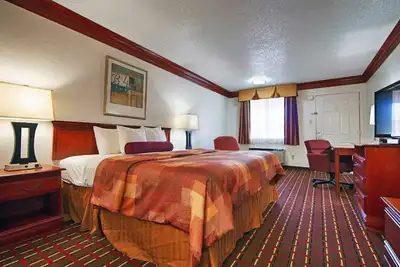 Image de Spacious King Room at Scottish Inns - Decatur, with Complimentary Breakfast