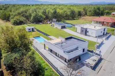 Image de Villa Joy With Pool and Hot Tub, SraÄŤinec, Croatia