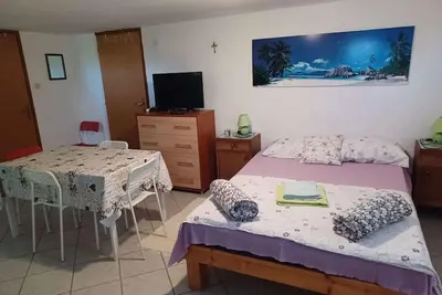 Image de Garçonnière avec la terrasse et la vue sur le mer Vinjerac, Zadar (As-23145-a)