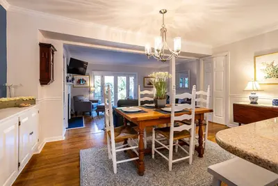 Image de Townhome steps from Main St. with private backyard patio & parking