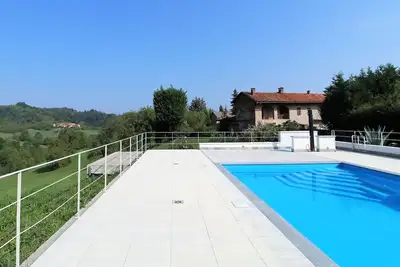 Merveilleuse maison de vacances avec piscine privée, Wifi, Tv, véranda, vue panoramique et parking