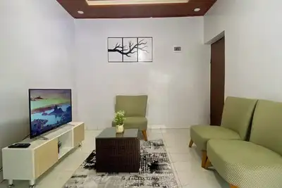 Image de Unique 1+1- Private Work Station/Dining & Parking