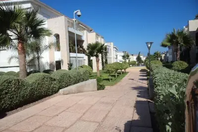 Image de Mer et plage; piscines privées, fitness, Tennis. . . aux Perles de Tamaris!